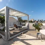 The Harry Seidler Penthouse - Steps To Sydney Cbd
