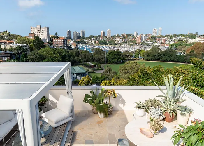 The Harry Seidler Penthouse - Steps To Sydney Cbd