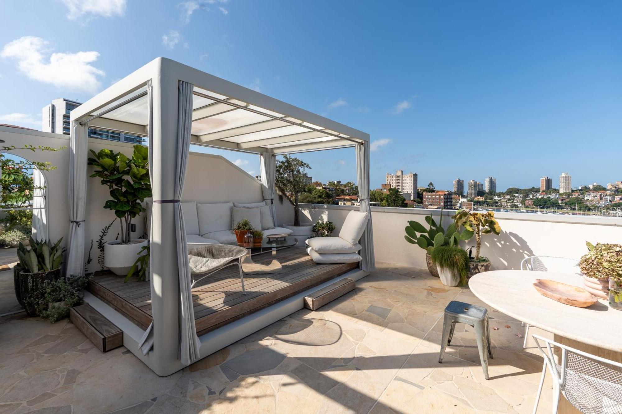 Apartment The Harry Seidler Penthouse - Steps To Cbd