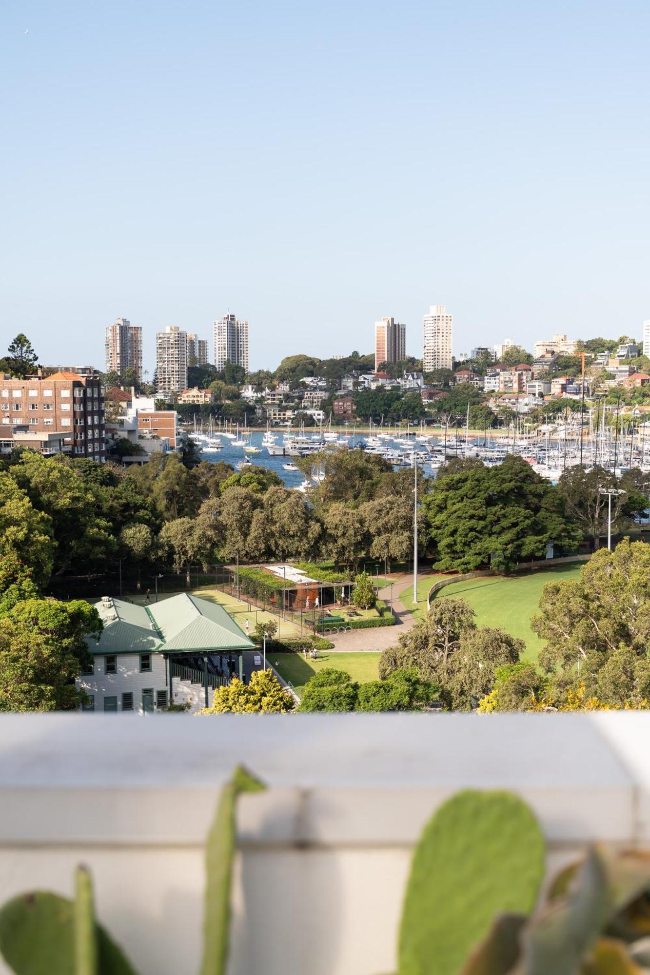 The Harry Seidler Penthouse - Steps To Cbd Apartment Sydney